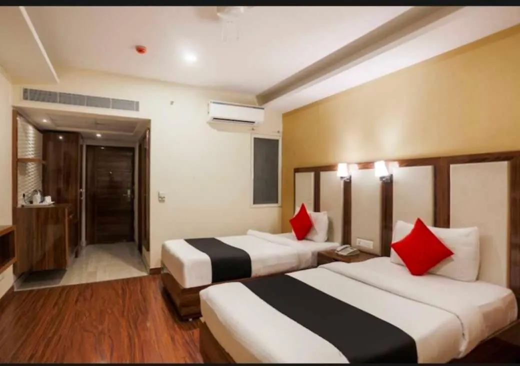 Pop Hotel Airport Golden Nové Dillí